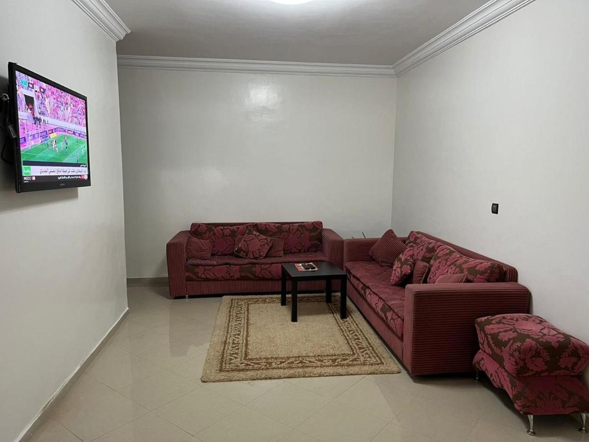Bel appartement rénové proche de la gare du train Rabat Exterior foto