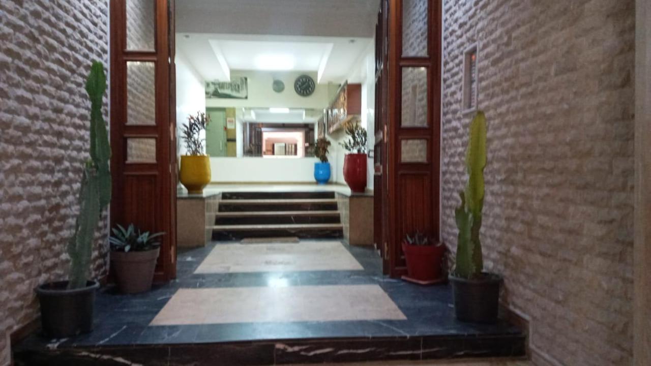Bel appartement rénové proche de la gare du train Rabat Exterior foto