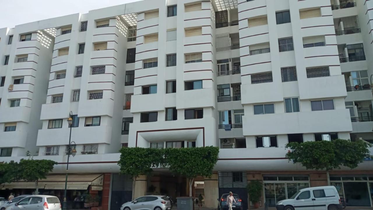 Bel appartement rénové proche de la gare du train Rabat Exterior foto